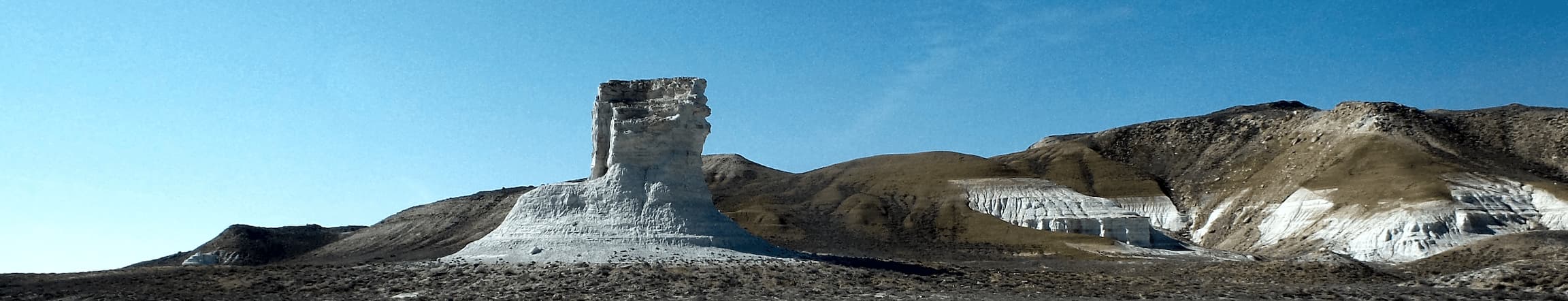 Панорама долины с каменным сфинксом